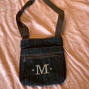 Thirty one Monogramed purse ,in great condition